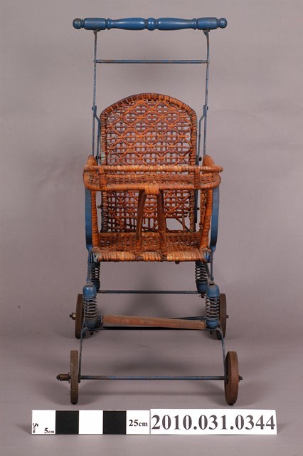 鐵手把藤製嬰兒推車 (共5張)