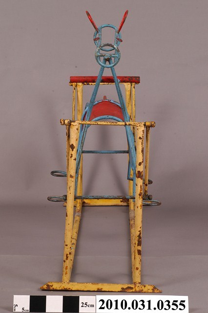 鐵製搖擺馬 (共5張)