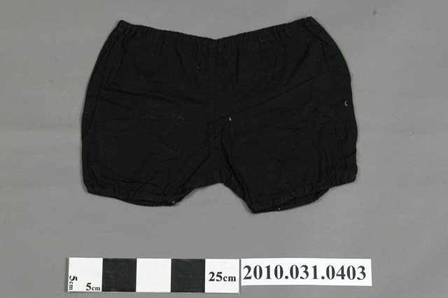 小學女童制服燈籠褲 (共4張)