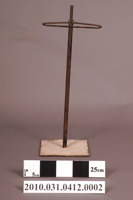 金屬製哺乳衣架底座 (共5張)