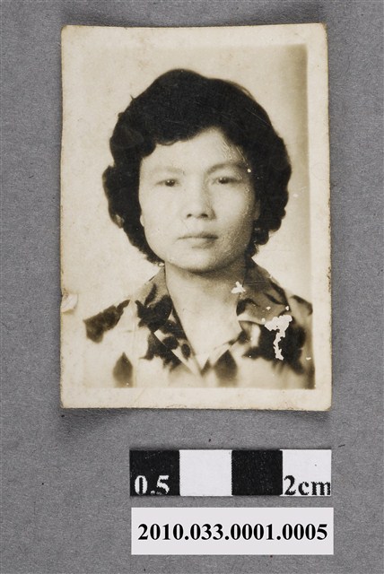 女子大頭照 (共2張)