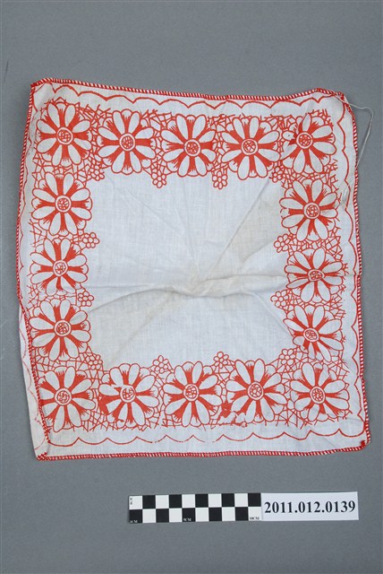 白底紅花手帕 (共2張)