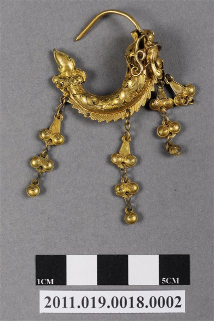 如意鑲翠龍紋耳墜 (共6張)