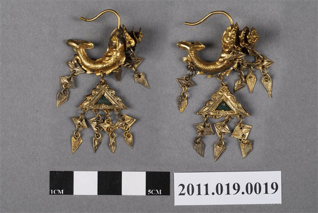 如意鑲翠魚戲蓮紋耳墜組 (共4張)