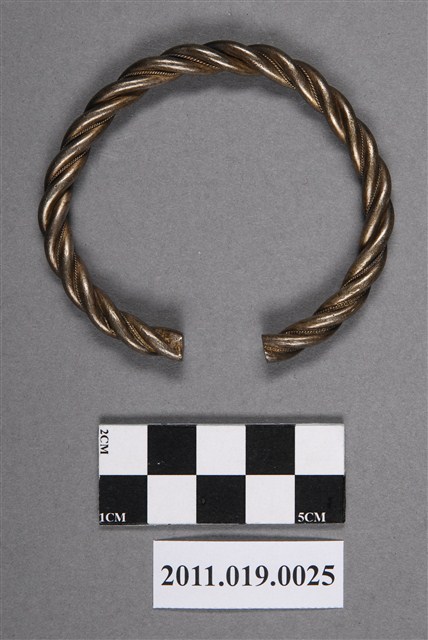 銀編麻花絞絲紋手鐲 (共4張)