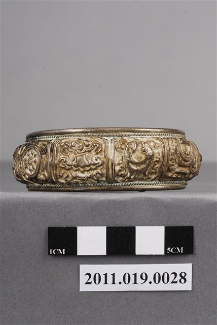 八吉祥紋銀鐲 (共12張)