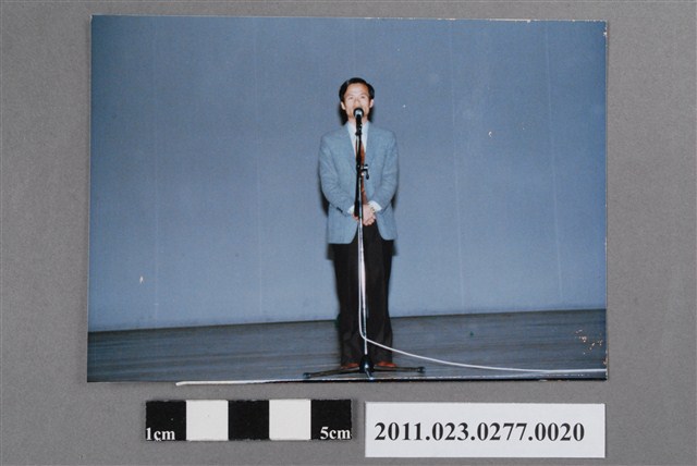 洪慶峰致詞演講照 (共2張)