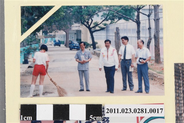 臺中縣縣長廖了以視察選手村照 (共1張)