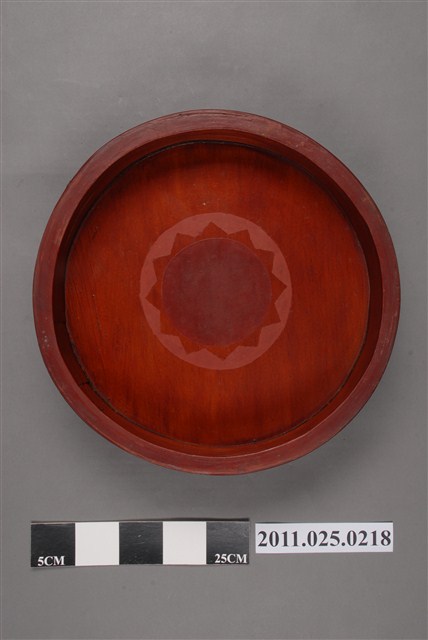 朱漆圓形中果盤 (共4張)