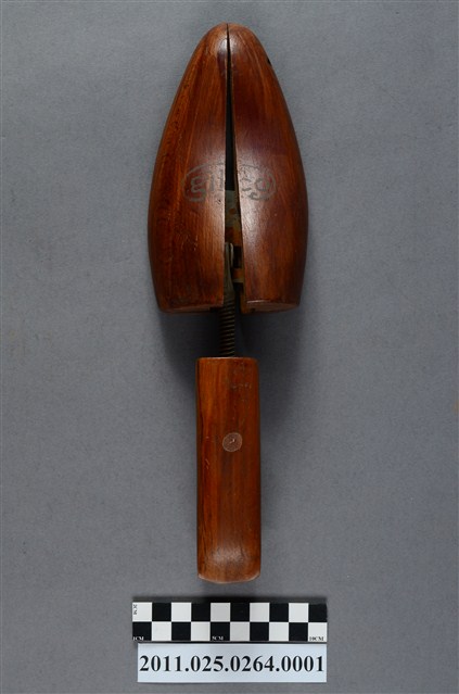 左腳鞋撐 (共8張)