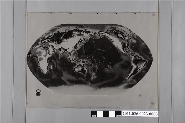 吳信政編輯世界地形圖之三 (共2張)