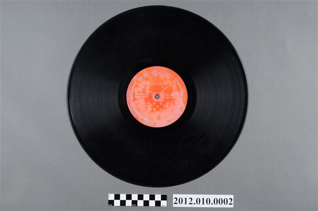 慧星唱片發行《胡美紅民謠傑作集》 (共2張)