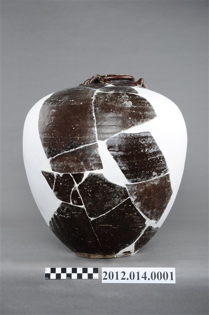 四繫醬釉大罐 (共5張)