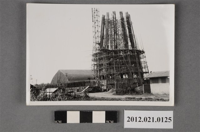 基地內興建圓柱樓工程 (共2張)