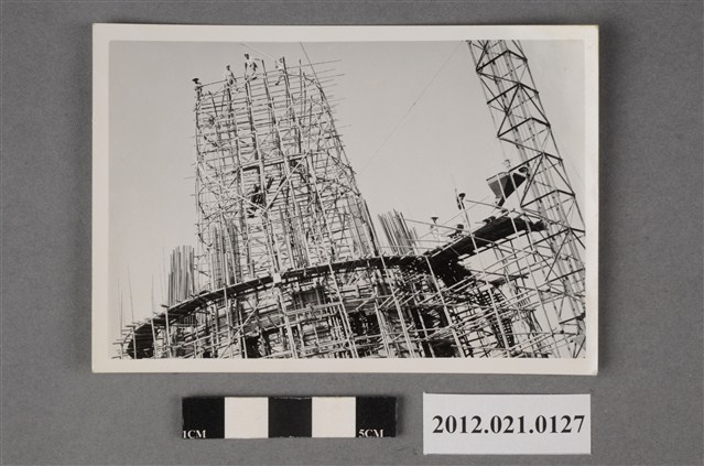 基地內仰視鷹架工程 (共2張)