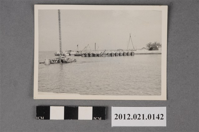 海軍基地碼頭船隻 (共2張)