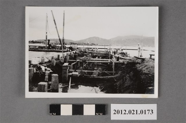 海邊基地工程 (共2張)