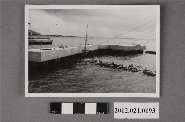 海軍基地碼頭鋼索 (共2張)