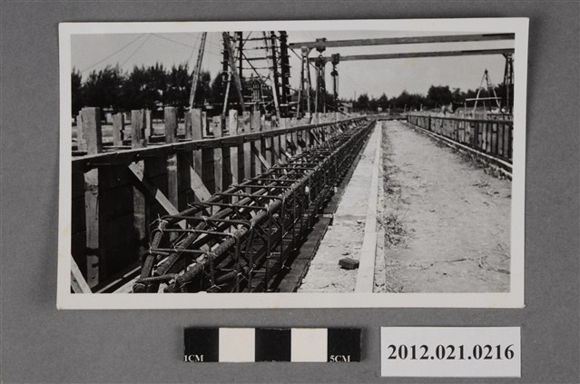 基地內矩形組合鋼條工程 (共2張)