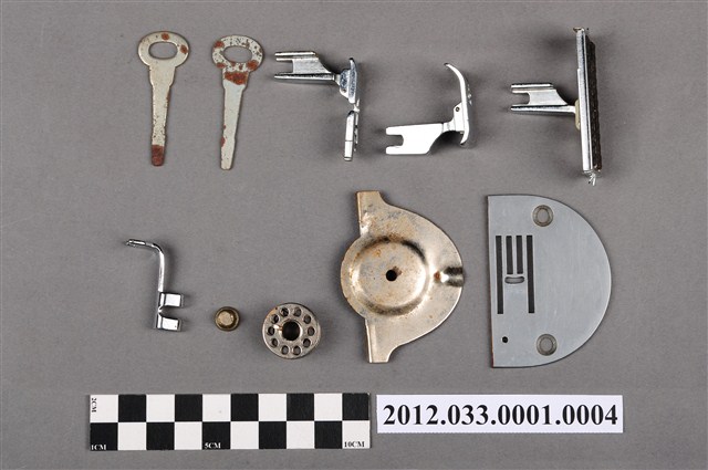 捲線筒蓋板及針頭壓腳 (共4張)