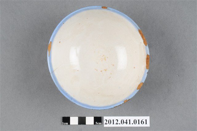 碗面寫有太子牌碗粿淺藍色滾邊白色瓷碗 (共6張)