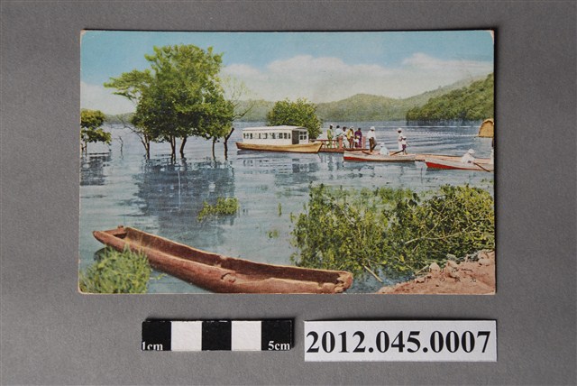 日月潭湖畔的風光 (共2張)