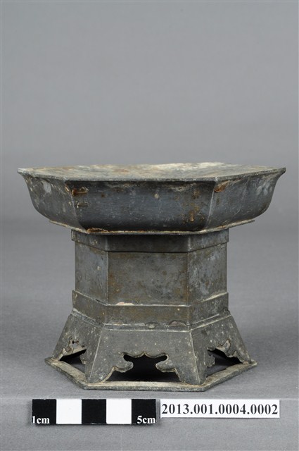 錫造六角燭臺(右款) (共7張)