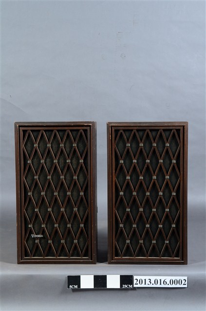 YAMATO(日本)公司出品型號｢VITORIA｣擴音音箱一組 (共4張)