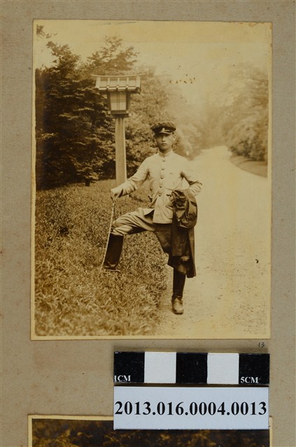 男子獨照 (共1張)