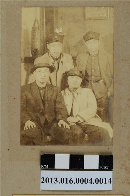 四人合照 (共1張)