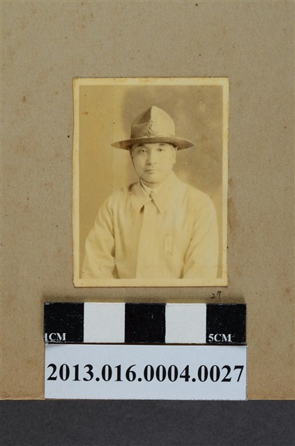 男子獨照 (共1張)