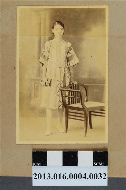 女子獨照 (共1張)