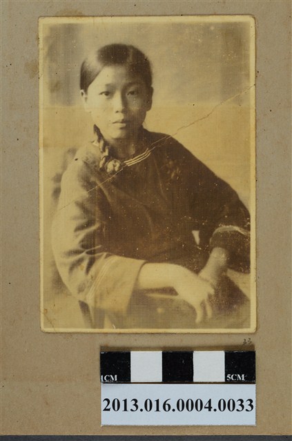 女子獨照 (共1張)