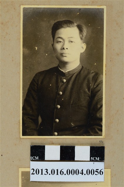 男子獨照 (共1張)