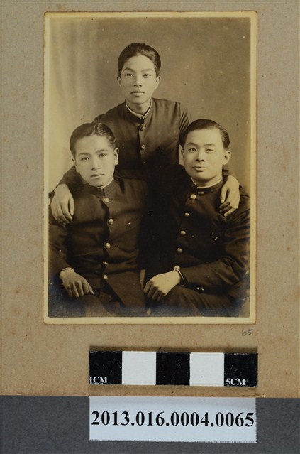三人合照 (共1張)