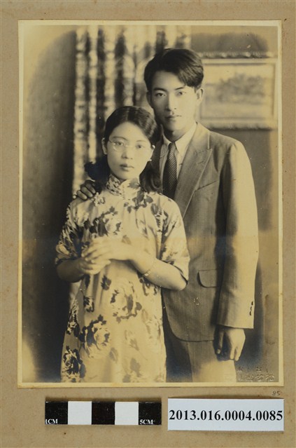 男女合照 (共1張)