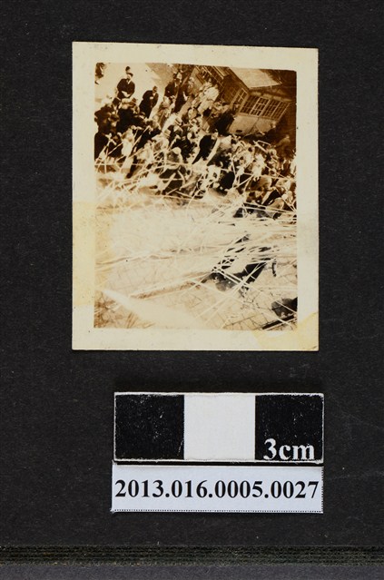 輪船離港 (共1張)