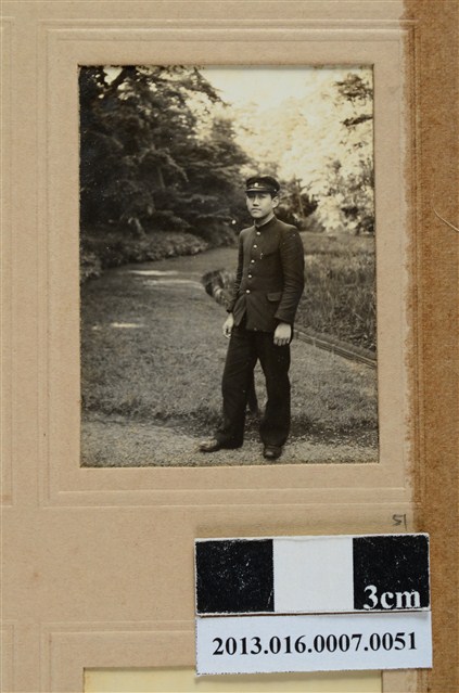 男子獨照 (共1張)