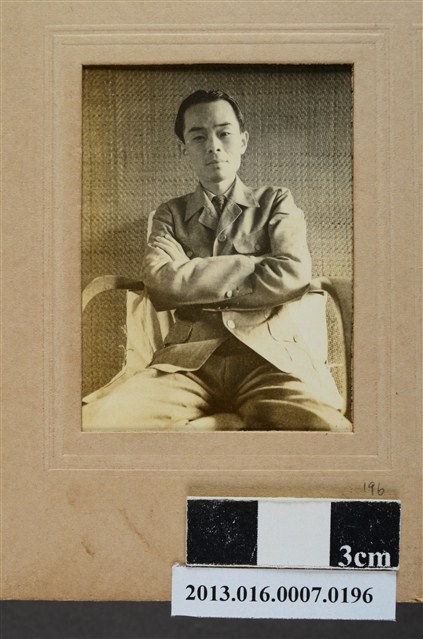 男子獨照 (共1張)