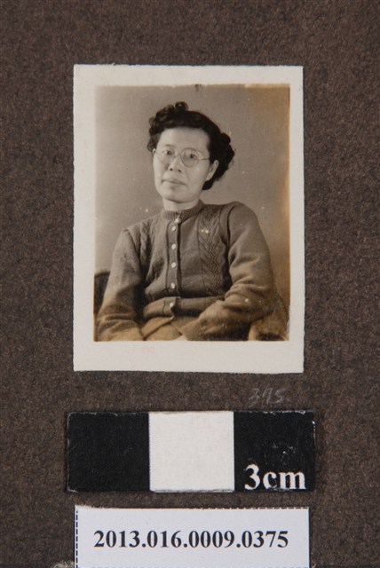 陳崧波之妻獨照 (共1張)