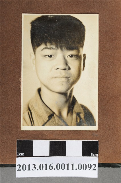 男子大頭照 (共2張)