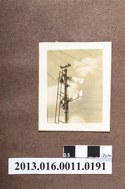 臂木式鐵路號誌機一景 (共2張)