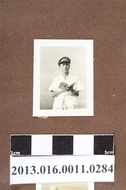 少年獨照 (共2張)