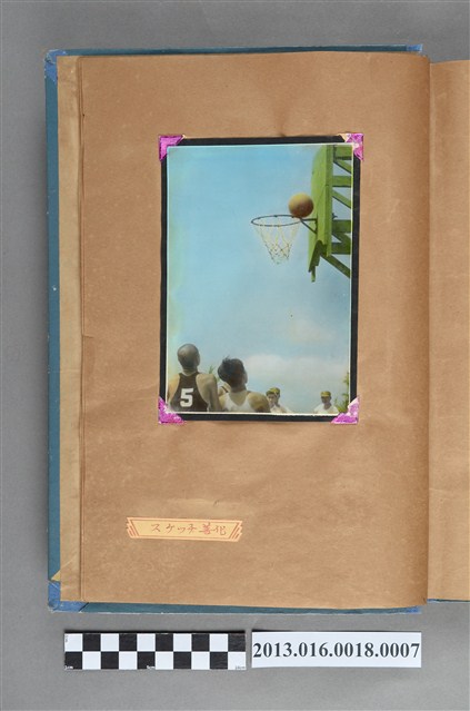 於善化某球場打籃球照 (共1張)