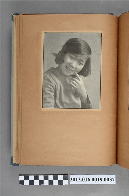 女子剪報 (共1張)