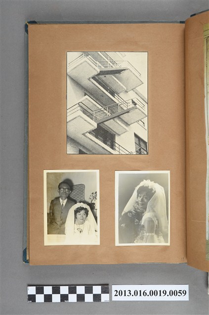 建築物剪報與婚紗照2張 (共1張)