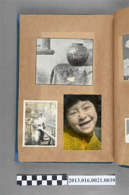 花瓶剪報、陳崧波與友人合照與女童大頭照3張 (共4張)