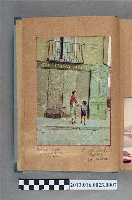 1964年1月27日母子於馬德里剪報 (共1張)