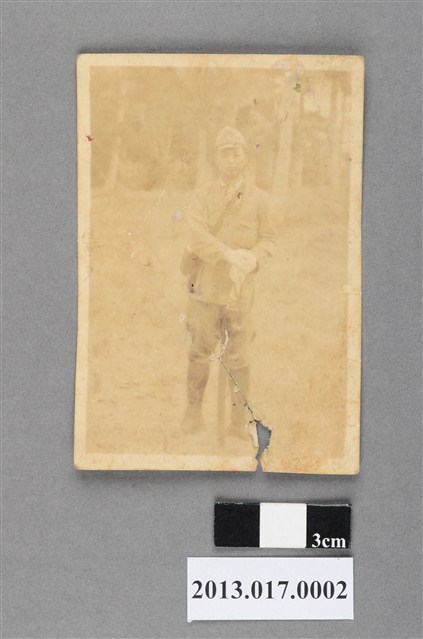 1942年王連發於海南島日本兵軍服肖像 (共3張)