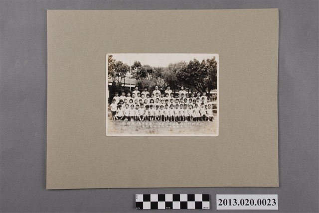 縣立新竹幼稚園第十七屆孝班畢業生攝影留念 (共2張)